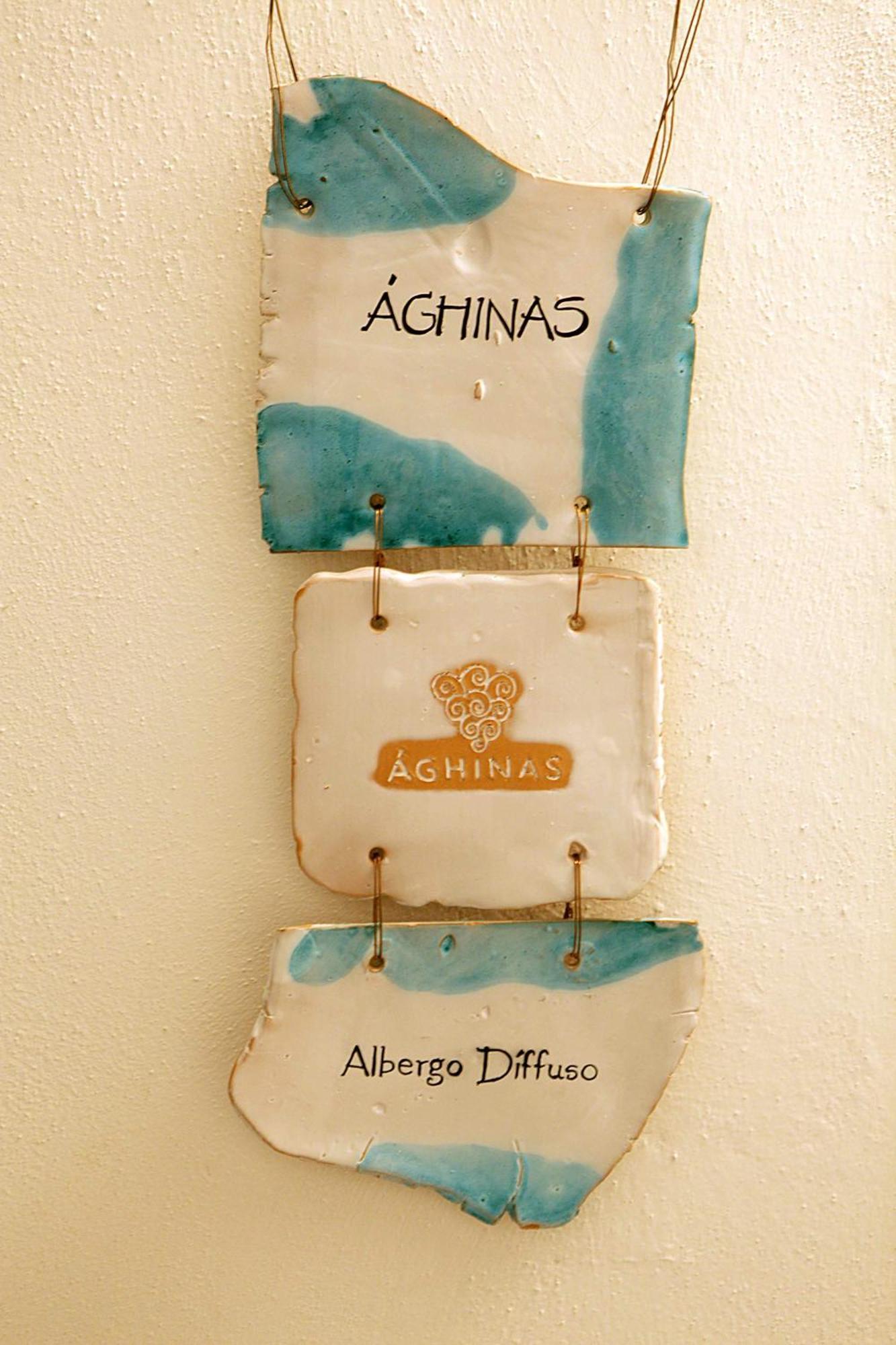 Aghinas Hotel Bosa Exterior photo